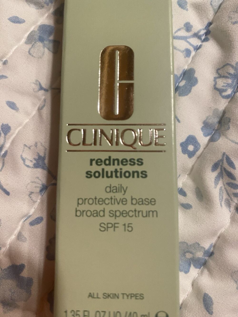 NEW Clinique Redness Solutions Daily Protective Base SPF 15 1.35 oz/40 ml P6